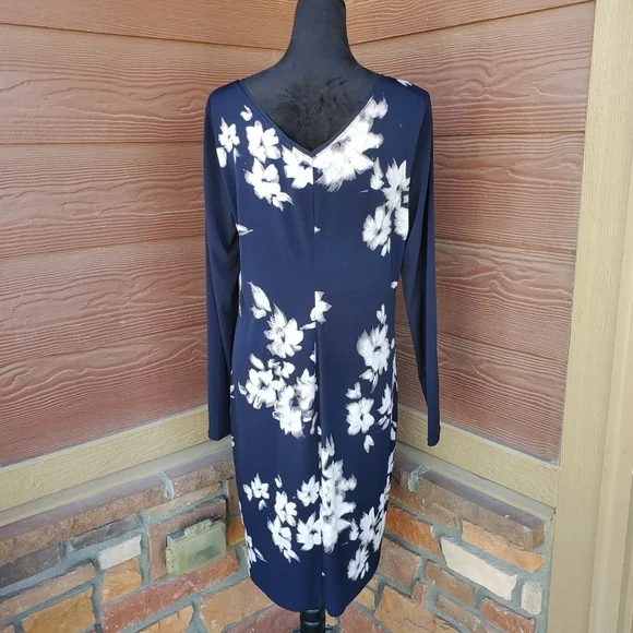 Simply Vera Vera Wang NWOT Black and Cream Floral Long Sleeve Stretchy Dress - Picture 9 of 13